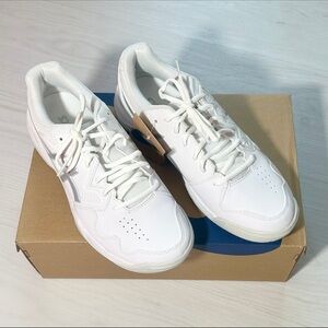 Asics Women’s Gel Dedicate 7 Tennis Shoes White/Silver in Size 10